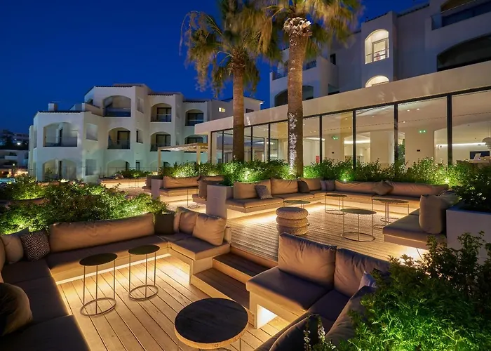 Family Friendly Hotels Caravel Suites - Adults Only